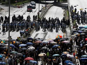 Aksi Protes Warnai Hari Pengembalian Hong Kong ke China