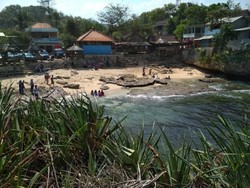 Miliki Garis Pantai yang Pendek, Ini Pesona Pantai Slili Gunungkidul