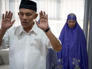 Catat! Ini Kriteria Orang yang Tidak Sah Dijadikan Imam Salat Catat! Ini Kriteria Orang yang Tidak Sah Dijadikan Imam Salat