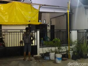 Terduga Teroris Ponorogo Kerja Pagi Pulang Malam, Tak Pernah Terima Tamu Terduga Teroris Ponorogo Kerja Pagi Pulang Malam, Tak Pernah Terima Tamu