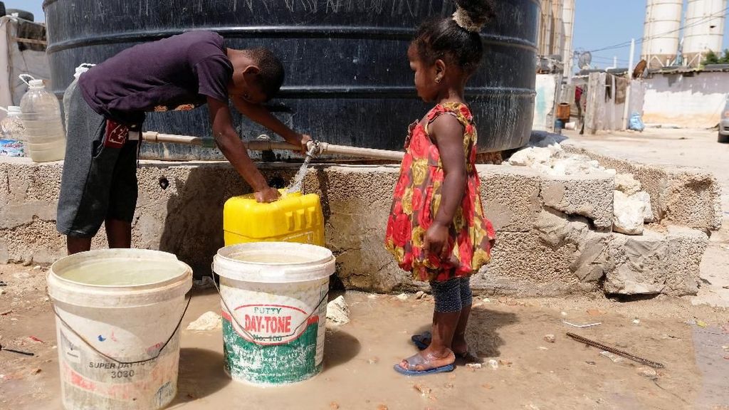 Perjuangan Anak-anak di Libya Mencari Air Bersih