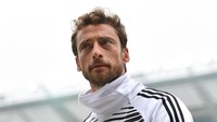 Claudio Marchisio meninggalkan Zenit St. Petersburg akhir musim lalu dan belum menemukan persinggahan baru. Ia kini berusia 33 tahun. (Foto: Valerio Pennicino / Getty Images)