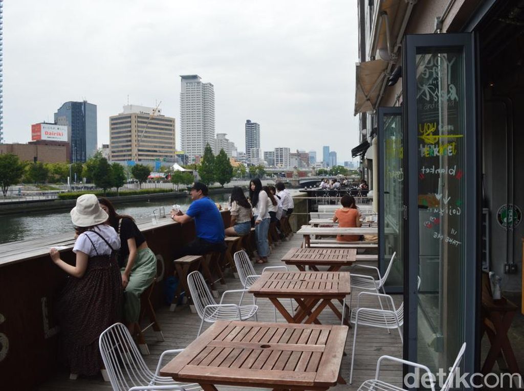 Foto: Tempat Makan Siang Favorit Turis di Osaka