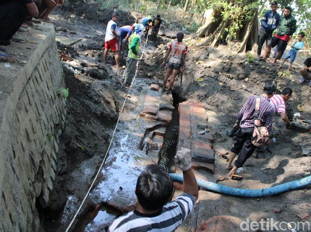 Situs Kanal di Jombang Diperkirakan Bagian Permukiman Majapahit Situs Kanal di Jombang Diperkirakan Bagian Permukiman Majapahit