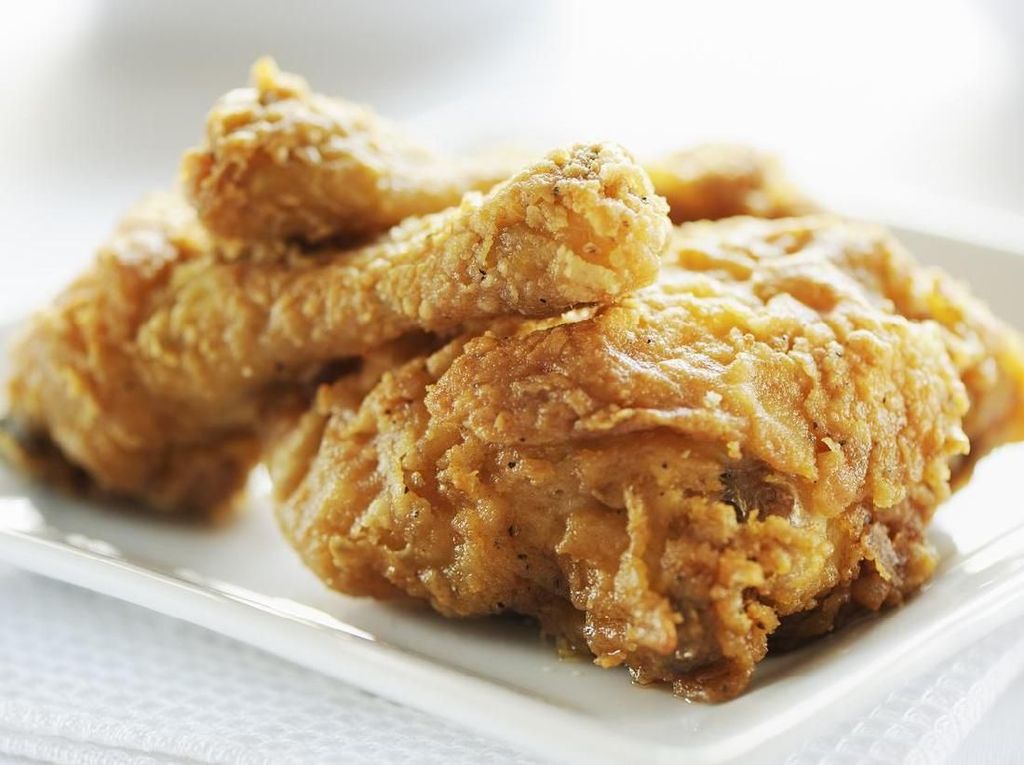 KFC vs McD Indonesia, Siapa Lebih Laris? KFC vs McD Indonesia, Siapa Lebih Laris?