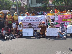 Guru Swasta Surabaya Protes Kadispendik Soal Pagu PPDB Tambahan