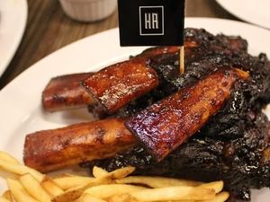 5 Tempat Makan di Lotte Avenue yang Punya Daging Panggang Juicy dan Enak