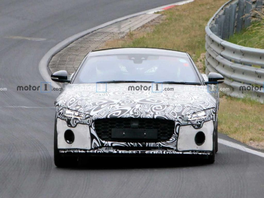 Jaguar F-Type Coupe Ganti Tampang Jaguar F-Type Coupe Ganti Tampang