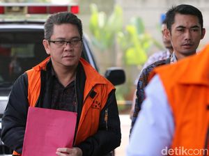 Mantan Kepala Kantor Imigrasi Mataram Punya Rekening Penampung Uang Haram Mantan Kepala Kantor Imigrasi Mataram Punya Rekening Penampung Uang Haram