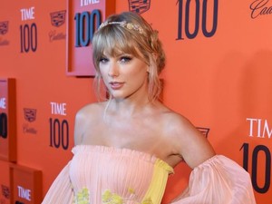 Jadi Kucing Oranye di Film Cats, Taylor Swift Nyaris Tak Dikenali Jadi Kucing Oranye di Film Cats, Taylor Swift Nyaris Tak Dikenali