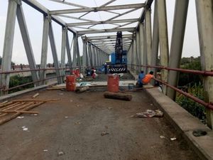 Perbaikan Jembatan Sumsel-Lampung yang Putus Ditarget Selesai Pekan Ini