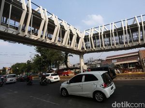 Skybridge Rawamangun Hampir Rampung