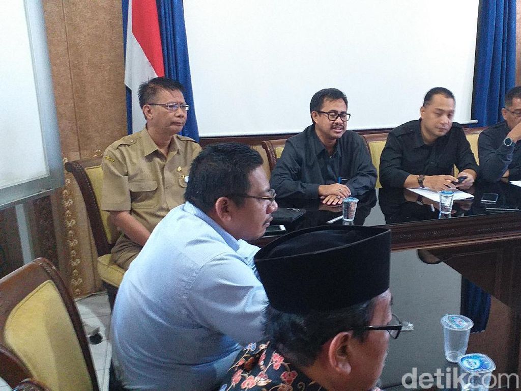 Guru Swasta Protes Pagu PPDB Tambahan, Ini Kata Kadispendik Surabaya Guru Swasta Protes Pagu PPDB Tambahan, Ini Kata Kadispendik Surabaya