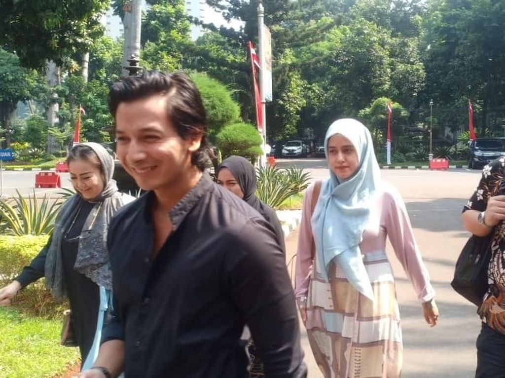 Beri Kesaksian soal Kasus Trio Ikan Asin, Sonny Septian Emosi Beri Kesaksian soal Kasus Trio Ikan Asin, Sonny Septian Emosi