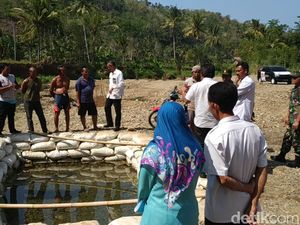 Sumber Air Warga Pacitan Saat Kekeringan Dikaitkan dengan Hepatitis A Sumber Air Warga Pacitan Saat Kekeringan Dikaitkan dengan Hepatitis A