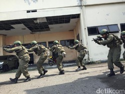 TNI AU dan Militer AS Latihan Bareng Perang Hutan dan Kota di Medan