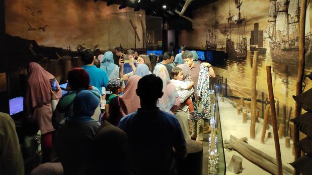 100 Bunda dan anak bersama Orami kunjungi museum