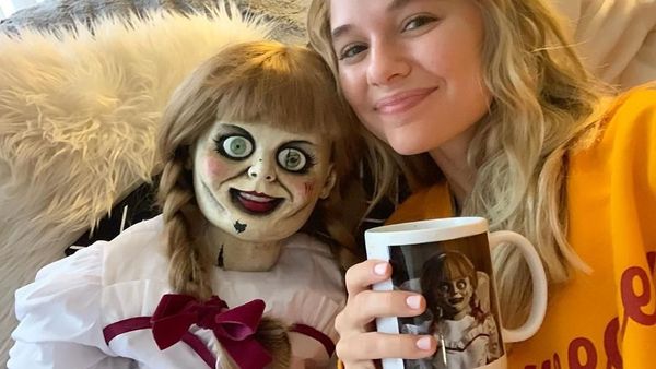 Main di Annabelle Comes Home, Ini Momen Kulineran Seru Aktris Madison Iseman