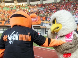 Stadion Patriot Berisik, Pemain PSS Sleman Kesulitan Komunikasi di Lapangan