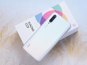 Xiaomi Mi 9 dan Mi CC9, Serupa tapi Tak Sama Xiaomi Mi 9 dan Mi CC9, Serupa tapi Tak Sama