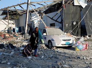 Serangan Udara Sasar Pusat Detensi Migran Libya, 40 Orang Tewas