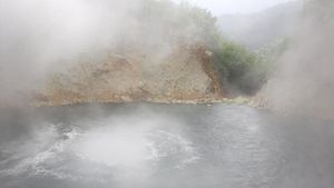 Foto: Danau Mendidih yang Mengerikan