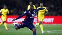 Tottenham Hotspur memecahkan rekor transfernya dengan mendatangkan Tanguy Ndombele dari Olympique Lyon. Tottenham membayar sejumlah 60 juta euro. Foto: Stephane Mahe/File Photo/Reuters