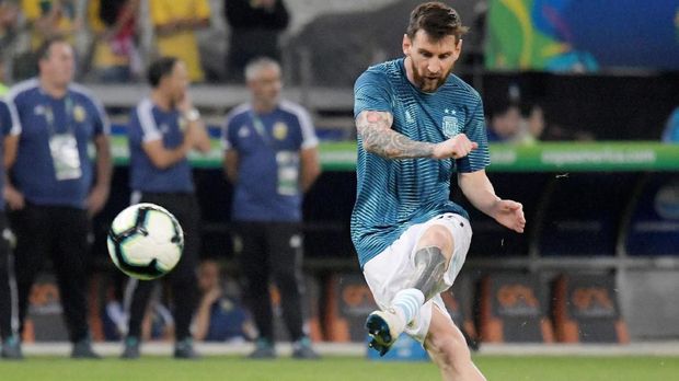 Lionel Messi masih jadi pesaing Cristiano Ronaldo.