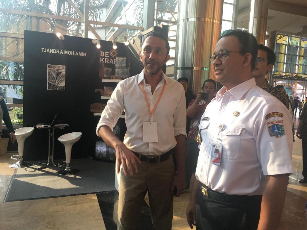 Kunjungi JIPFest, Anies Ingin Ruang Publik Sering Digunakan untuk Pameran Kunjungi JIPFest, Anies Ingin Ruang Publik Sering Digunakan untuk Pameran