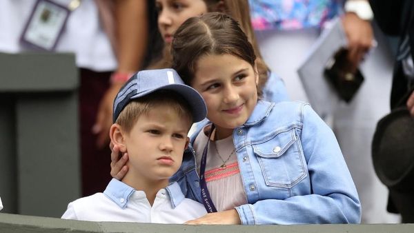 Dukung Ayah di Wimbeldon 2019, Ekspresi Anak Roger Federer Curi Perhatian