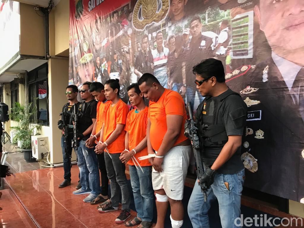 Bikin Nenek-Cucu Terjungkal, Sindikat Penjambret Digulung Total Bikin Nenek-Cucu Terjungkal, Sindikat Penjambret Digulung Total