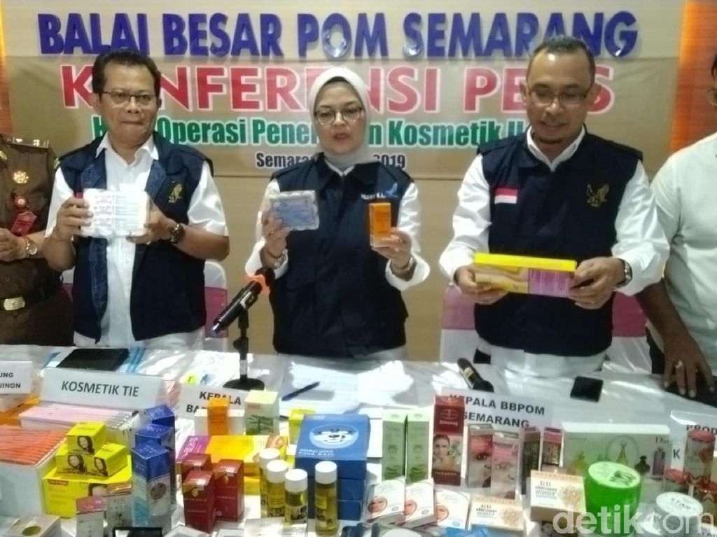BPOM: Kosmetik Ilegal Banyak Beredar Secara Online BPOM: Kosmetik Ilegal Banyak Beredar Secara Online