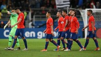 Chile menghuni dasar klasemen Kualifikasi Piala Dunia 2026 Zona CONMEBOL. La Roja cuma mengoleksi 10 poin dari 16 laga, cuma dua kali menang! (Getty)