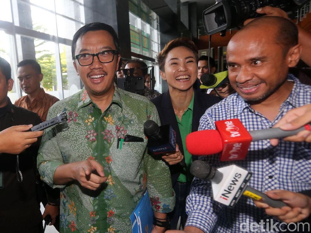 Menpora: Rp 10 M Cuma untuk Proses Awal Bidding Tuan Rumah Olimpiade 2032 Menpora: Rp 10 M Cuma untuk Proses Awal Bidding Tuan Rumah Olimpiade 2032