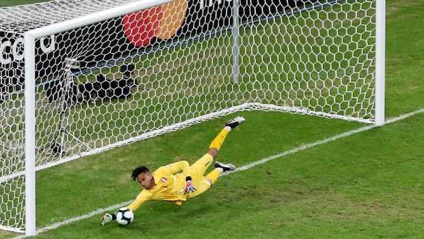Pedro Gallese jadi bintang kemenangan Peru di laga semifinal.