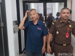 Kejari Surabaya Amankan DPO Terpidana Pemalsuan Lem Alteco