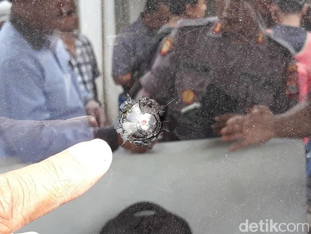 Polisi Beberkan Hasil Olah TKP Penembakan Pospol di Kulon Progo Polisi Beberkan Hasil Olah TKP Penembakan Pospol di Kulon Progo