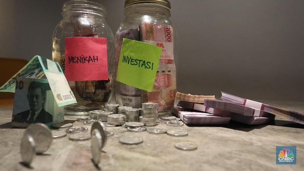 Ilustrasi Investasi (CNBC Indonesia/Muhammad Sabki)