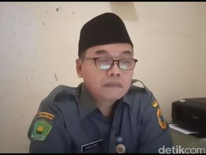 Gagal ke KUA, Mbah Tasmi juga Tak Bisa Nikah Siri dengan Remaja Dwi Gagal ke KUA, Mbah Tasmi juga Tak Bisa Nikah Siri dengan Remaja Dwi