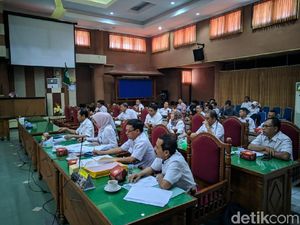 13 Lurah Dipanggil Dewan Buntut Surat Domisili Abal-abal PPDB Ponorogo 13 Lurah Dipanggil Dewan Buntut Surat Domisili Abal-abal PPDB Ponorogo