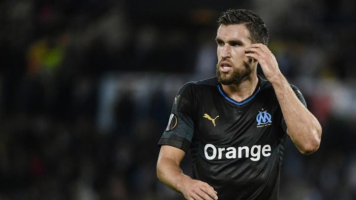 AS Roma dikabarkan sedang berupaya memulangkan Kevin Strootman dari Olympique Marseille (Foto: Filippo MONTEFORTE / AFP)