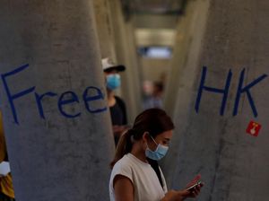 China dan Inggris Terlibat Perang Kata-kata Soal Hong Kong