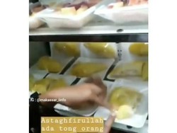 Viral! Segerombol Mahasiswi Berantakkin Makanan di Minimarket