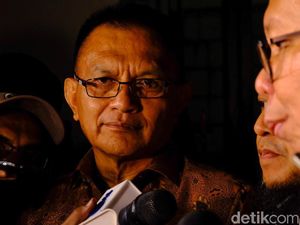 Sekjen Golkar Lodewijk Dapat Perhatian Airlangga untuk Jadi Wakil Ketua DPR Sekjen Golkar Lodewijk Dapat Perhatian Airlangga untuk Jadi Wakil Ketua DPR
