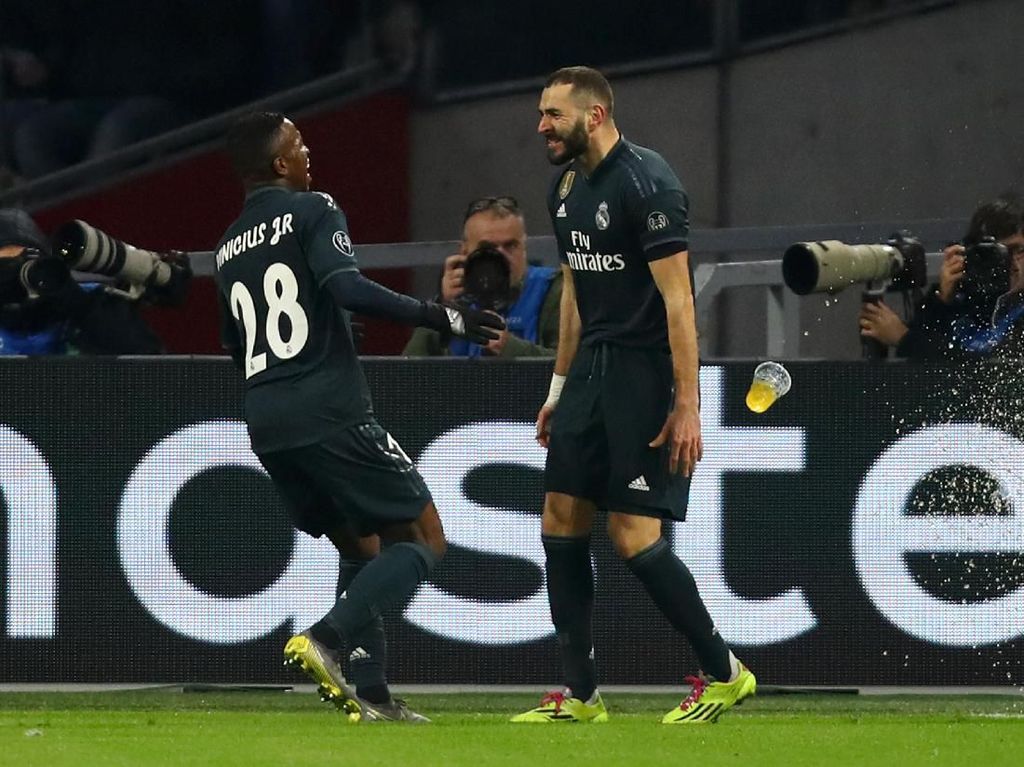 Benzema Paling Berjasa untuk Adaptasi Vinicius di Madrid Benzema Paling Berjasa untuk Adaptasi Vinicius di Madrid