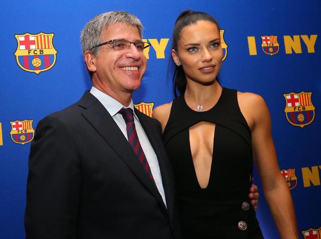 Wakil Presiden Barca Mengundurkan diri, Akibat Transfer yang Buruk? Wakil Presiden Barca Mengundurkan diri, Akibat Transfer yang Buruk?