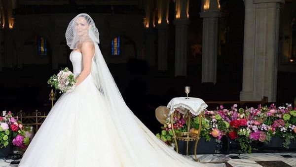 Katharine McPhee Pamer Kemesraan saat Dinikahi Suami yang Beda Usia 34 Tahun