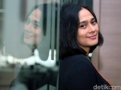 Penantian Ine Febriyanti Jadi Nyai Ontosoroh Berujung Manis