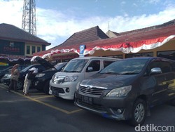 4 Mobil Terkait Kasus Bupati Mojokerto Nonaktif Disita, 2 Milik Eks Anggota DPRD