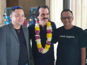 Tiba di Yogyakarta, Pianis Yanni Siap Hibur Prambanan Jazz Festival #5 Tiba di Yogyakarta, Pianis Yanni Siap Hibur Prambanan Jazz Festival #5